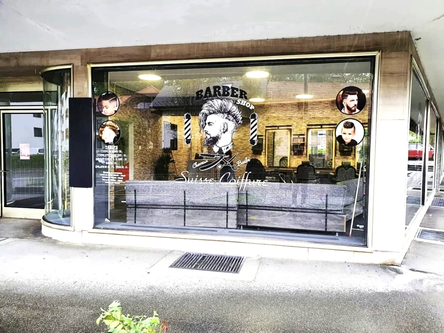Vitrine Suisse Coiffure Rue de Vevey 75 Bulle